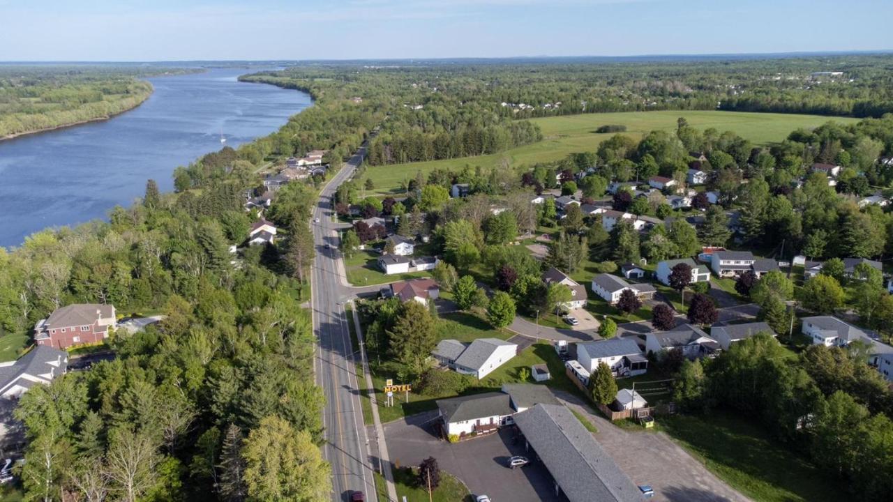 Lincoln Inn Fredericton Buitenkant foto